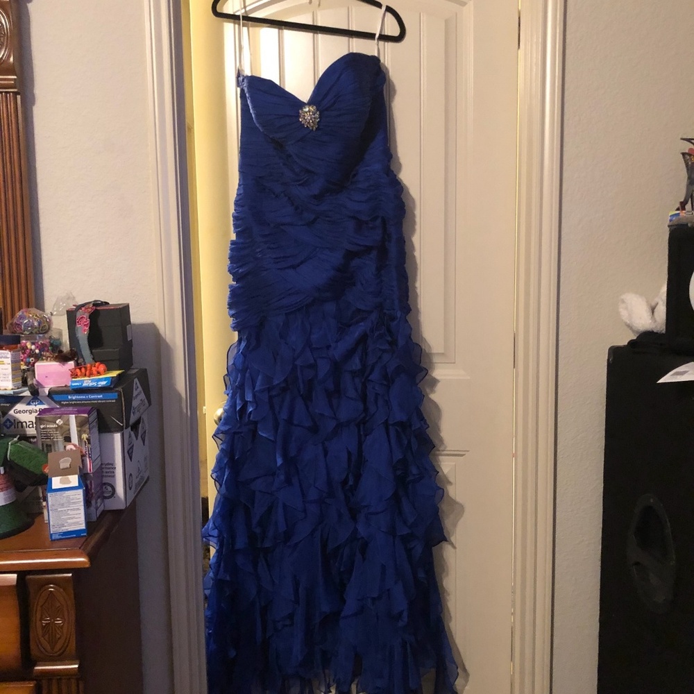 Prom Dress - Picture 4 of 7